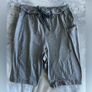 Lululemon shorts size 30